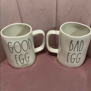 🌸host pick 🌸 Rae Dunn good/bad egg cup!